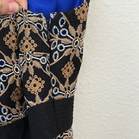 Elegant Anthropologie cutwork column Patterned Dress - Picture 5 of 7